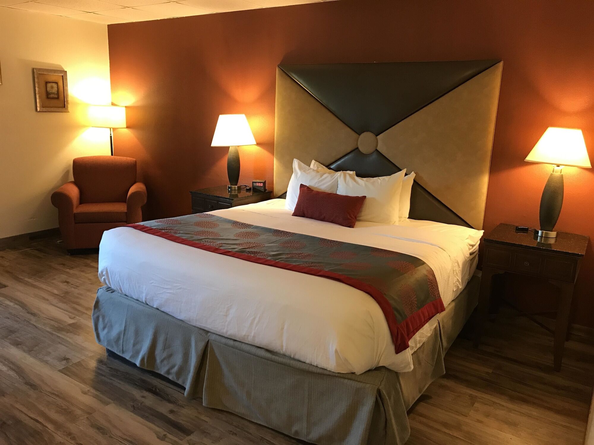 Ramada By Wyndham Albert Lea Exterior photo